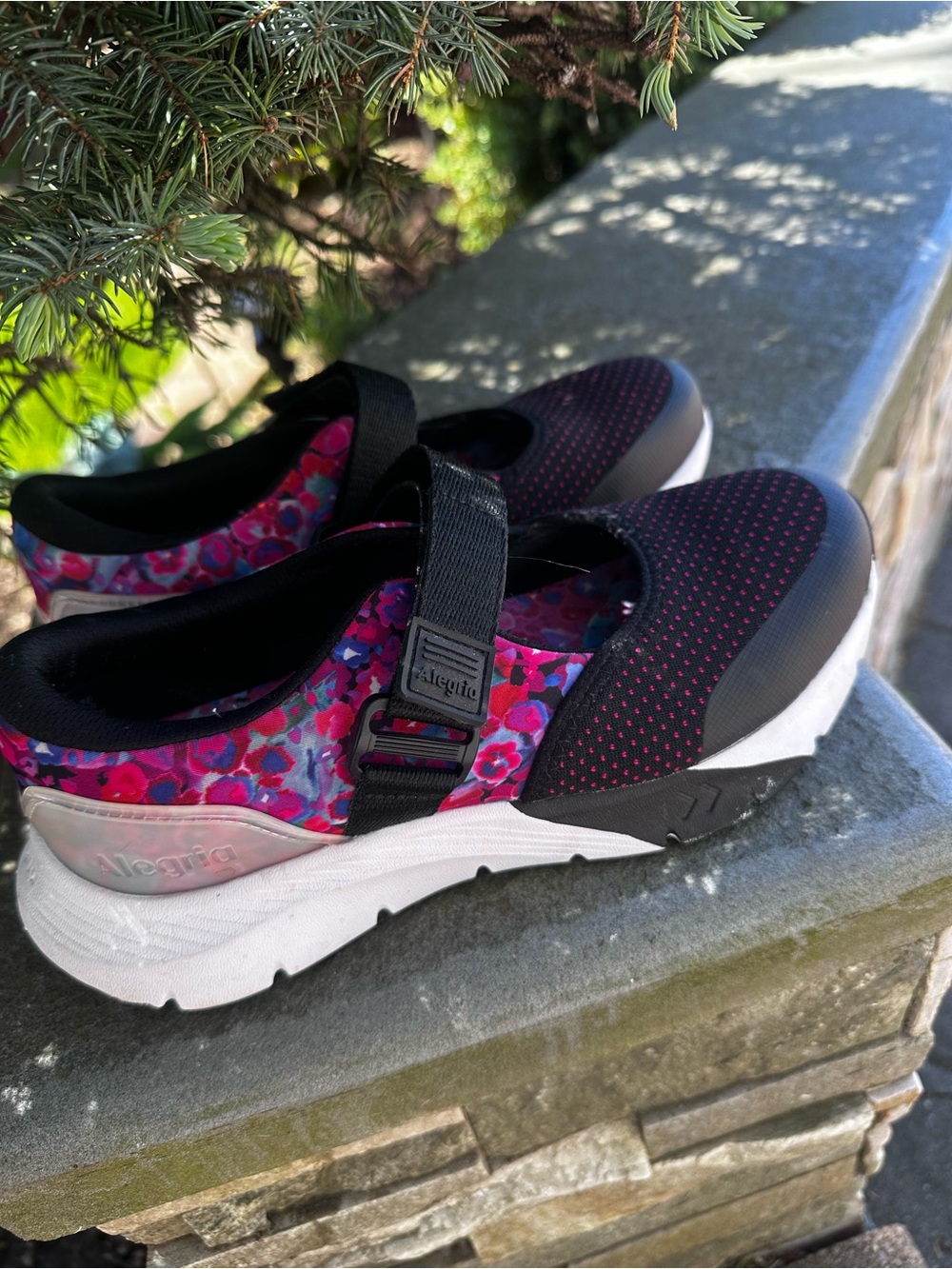 Alegria Black and Pink Floral Slip-On Mary Jane Sneaker size 7